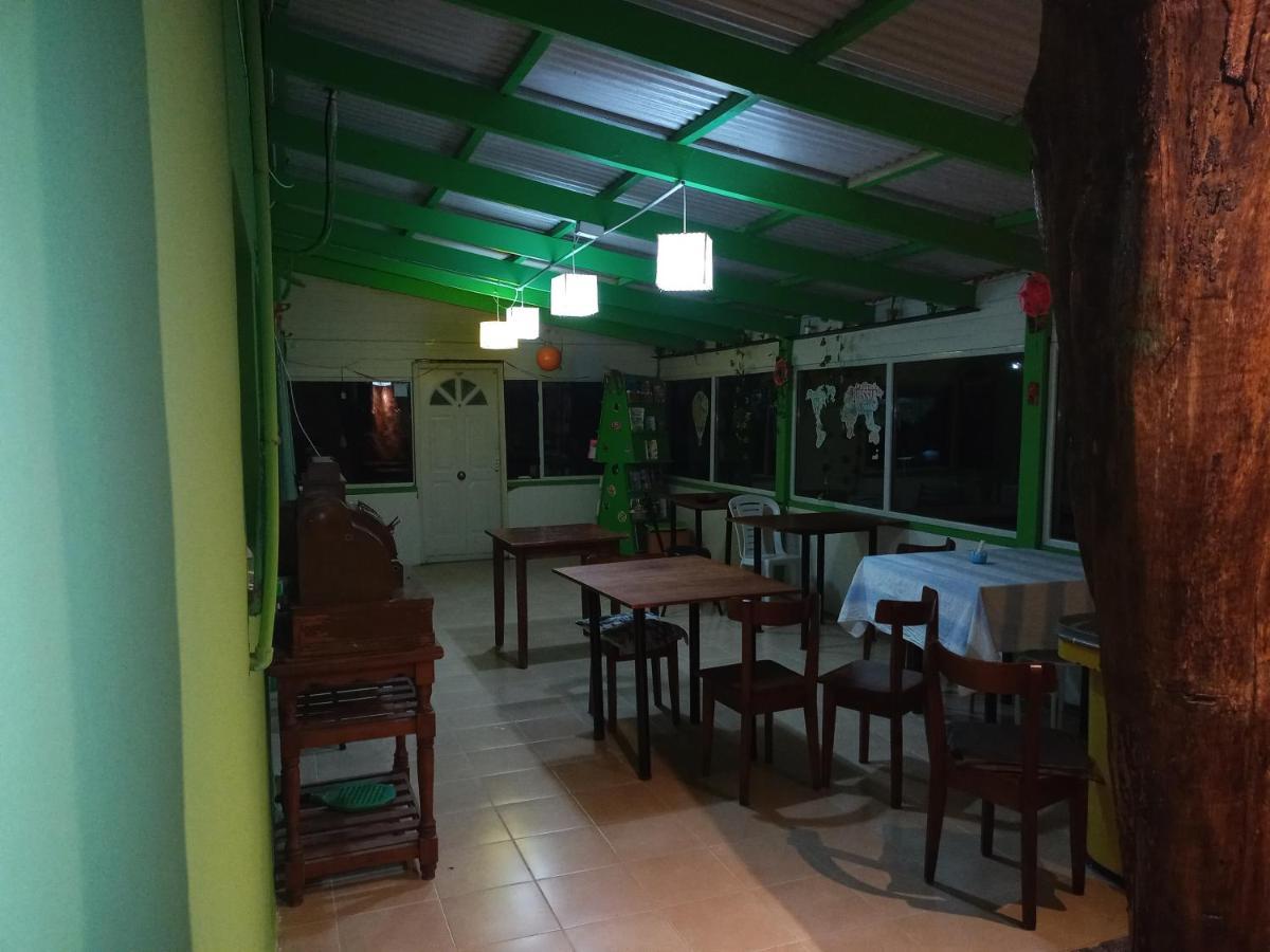 Complejo Aloha Hotel Puerto Pirámides Exterior foto